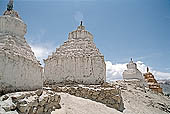 Ladakh - Leh, chortens 
